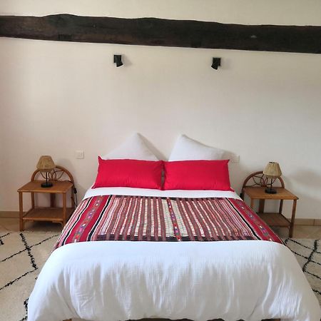 La Marquise Penchee Bed and Breakfast Orsennes Eksteriør billede