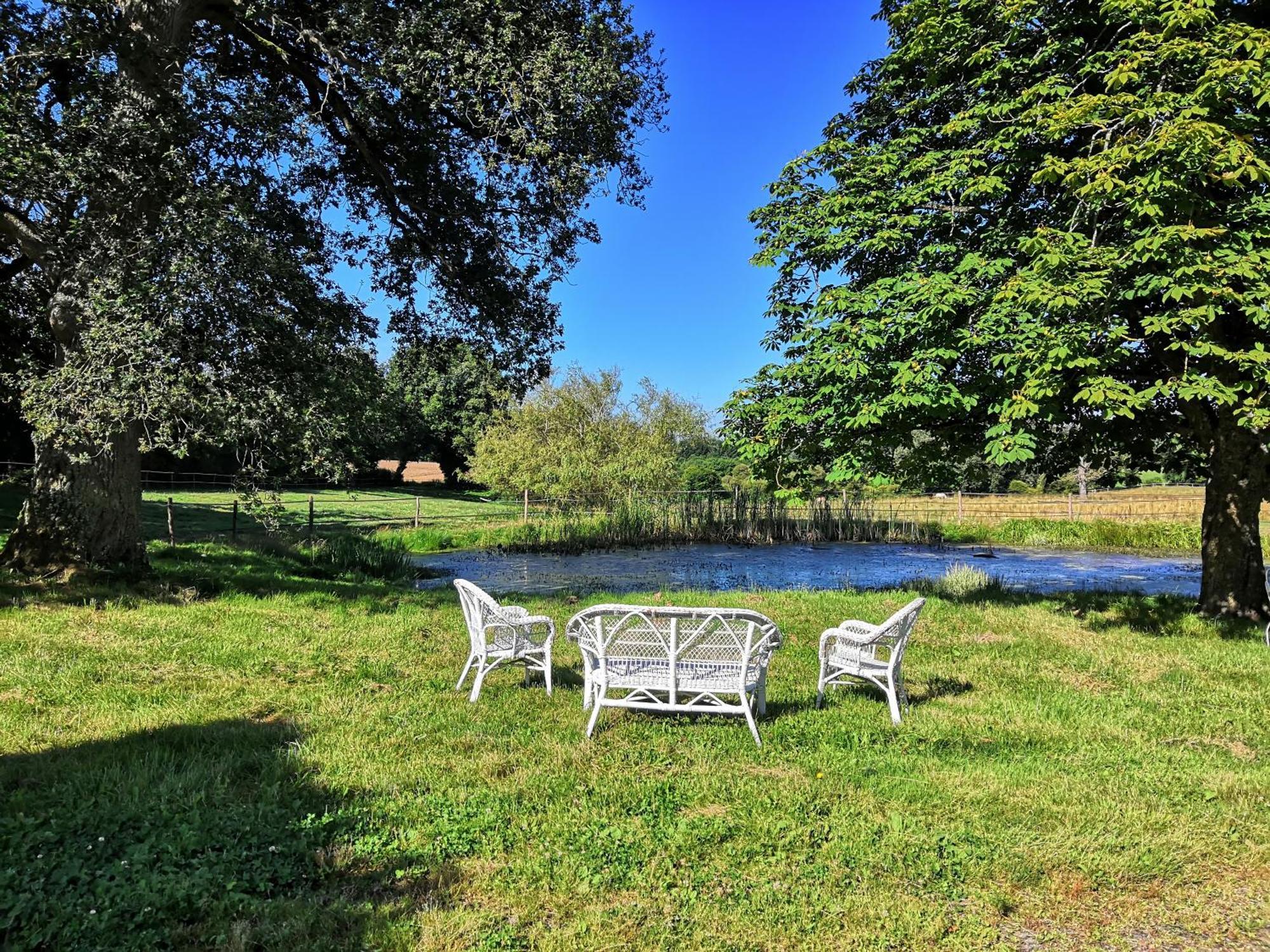 La Marquise Penchee Bed and Breakfast Orsennes Eksteriør billede